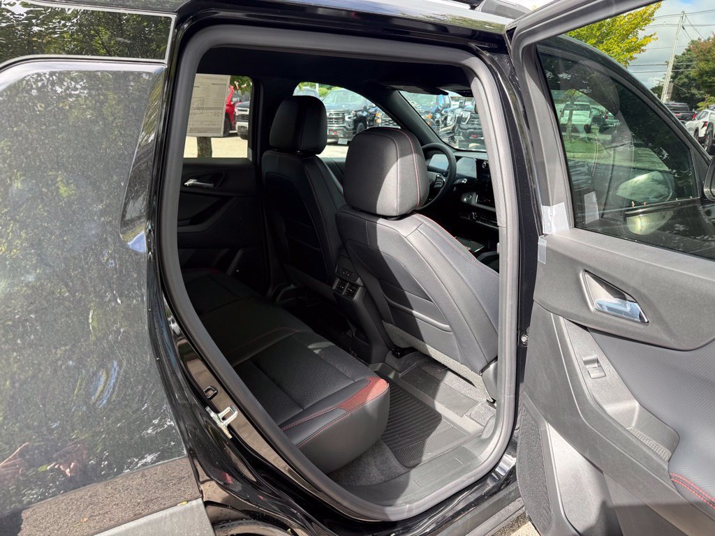 New 2027 Chevrolet Equinox RS w/ Convenience Package III AWD/4WD image 13