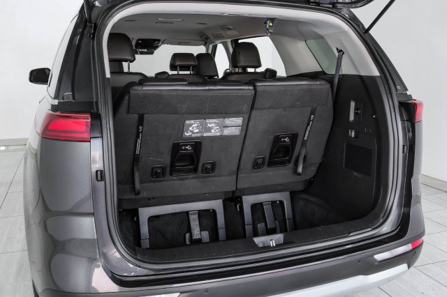 Used 2023 Kia Carnival LX FWD image 56