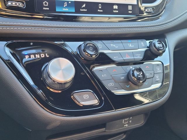 New 2026 Chrysler Pacifica Select w/ S Appearance Package image 12