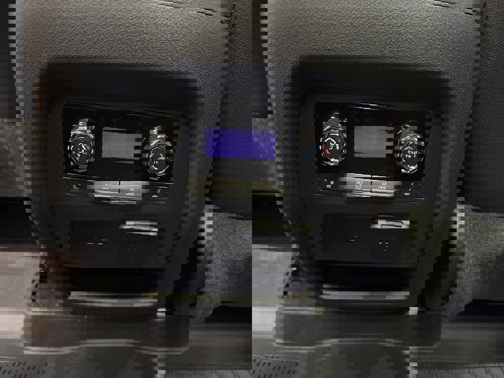 New 2026 Chevrolet Traverse RS w/ LPO, Floor Liner Package image 29