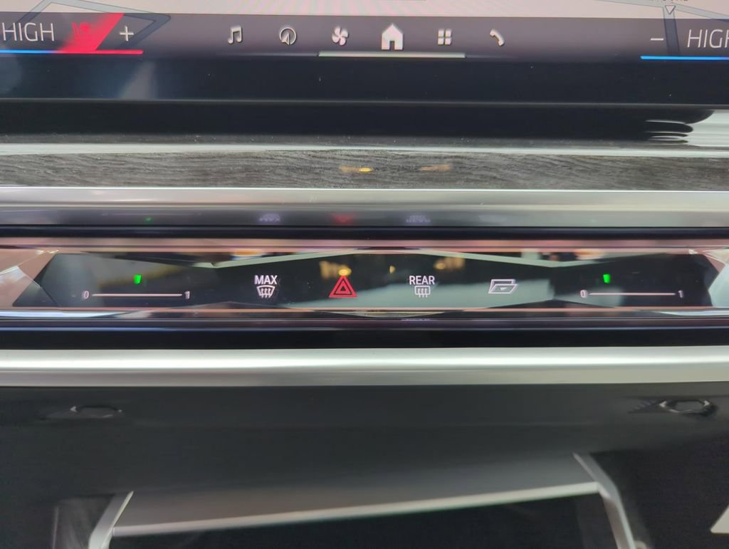 New 2025 BMW 760i xDrive w/ Executive Package image 20