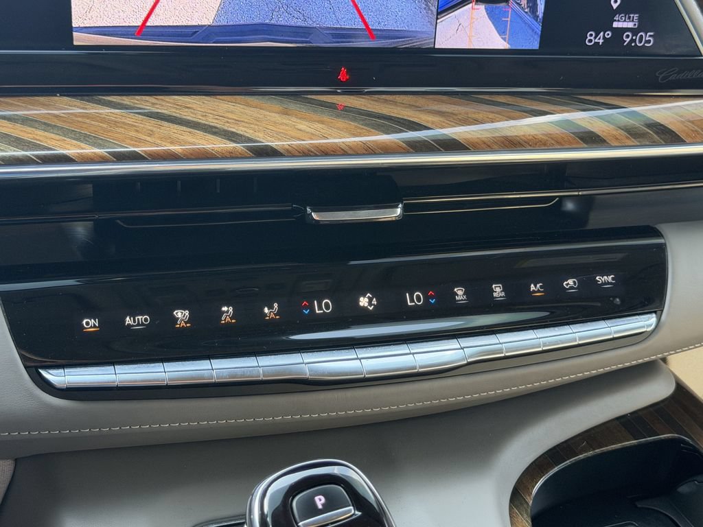 Used 2023 Cadillac Escalade Premium Luxury Platinum RWD image 17