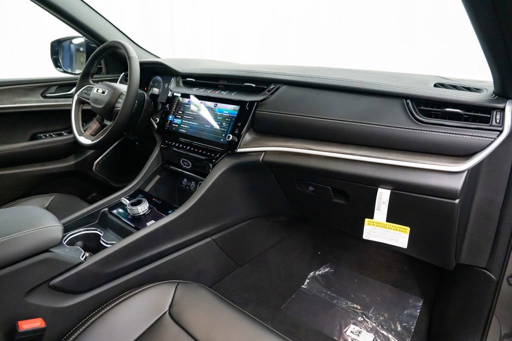 New 2026 Jeep Grand Cherokee L Limited AWD/4WD image 31