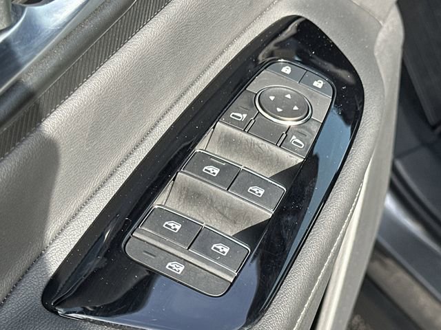 Certified 2025 Nissan Murano SV image 17