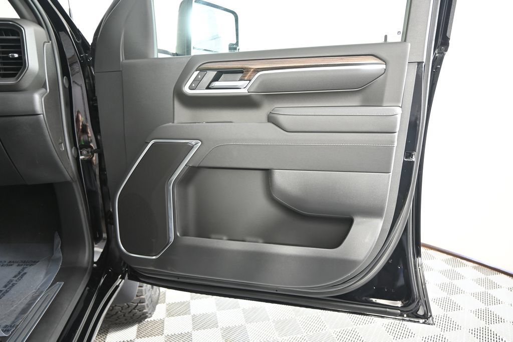 New 2026 Chevrolet Silverado 2500 LT w/ Trail Boss Package AWD/4WD image 13