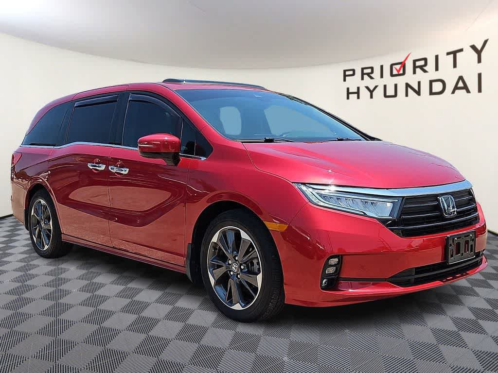 Used 2022 Honda Odyssey Elite image 3