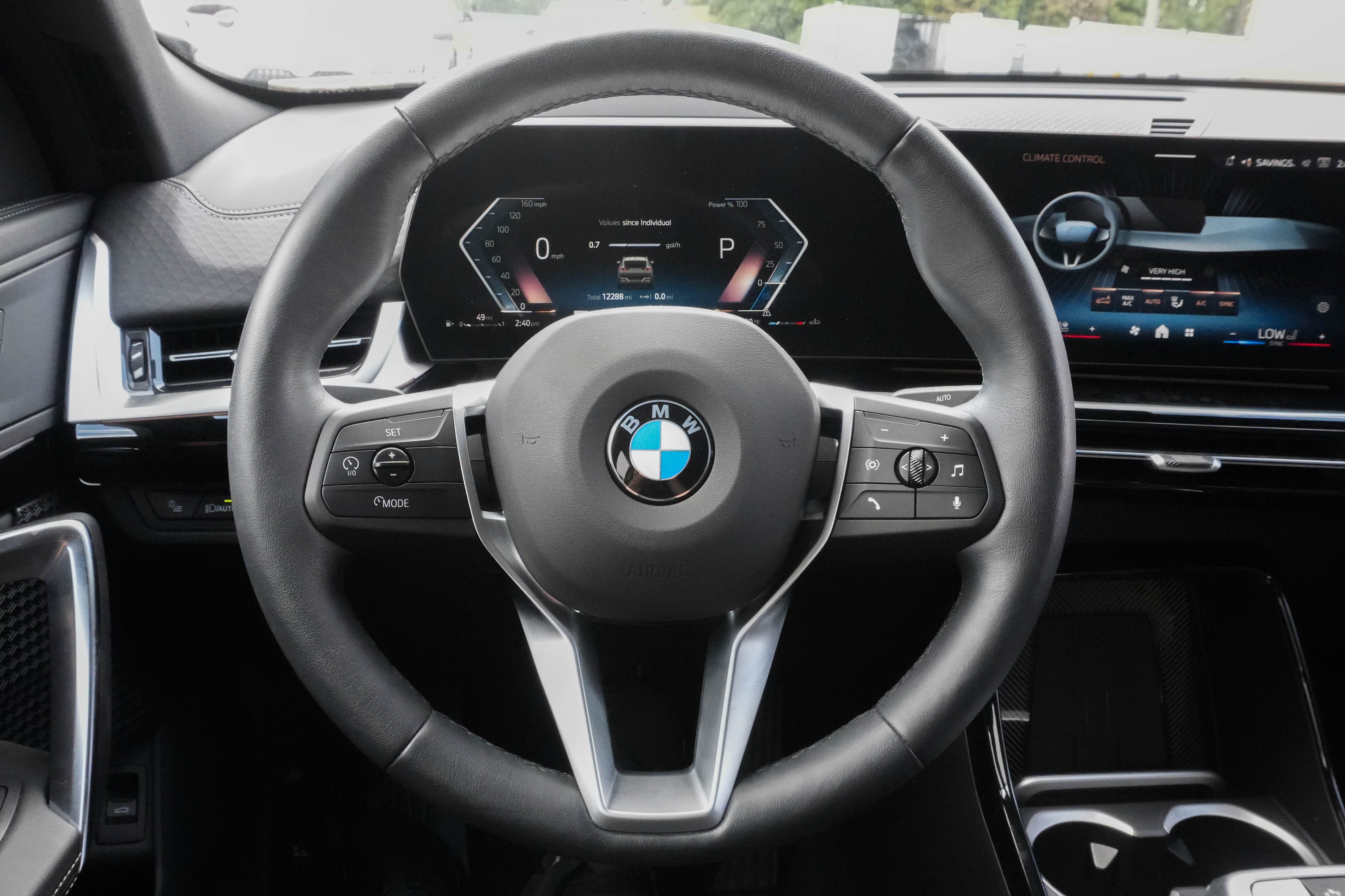 Certified 2025 BMW X2 xDrive28i AWD/4WD image 18