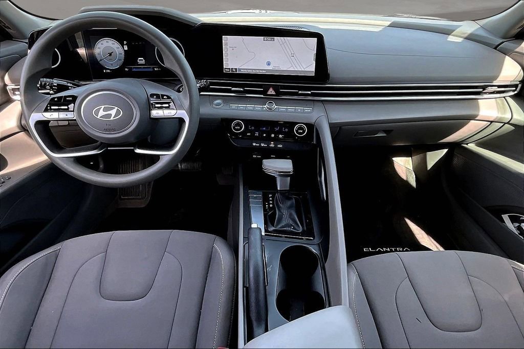 Used 2024 Hyundai Elantra SEL image 7