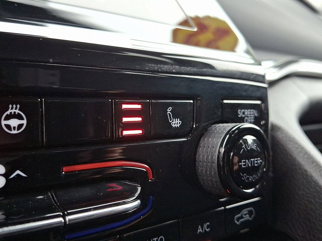 Used 2022 Jeep Grand Cherokee L Laredo w/ Luxury Tech Group I image 24