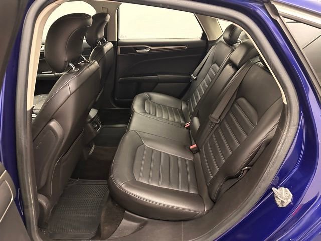 Used 2014 Ford Fusion SE w/ Equipment Group 202A FWD image 14