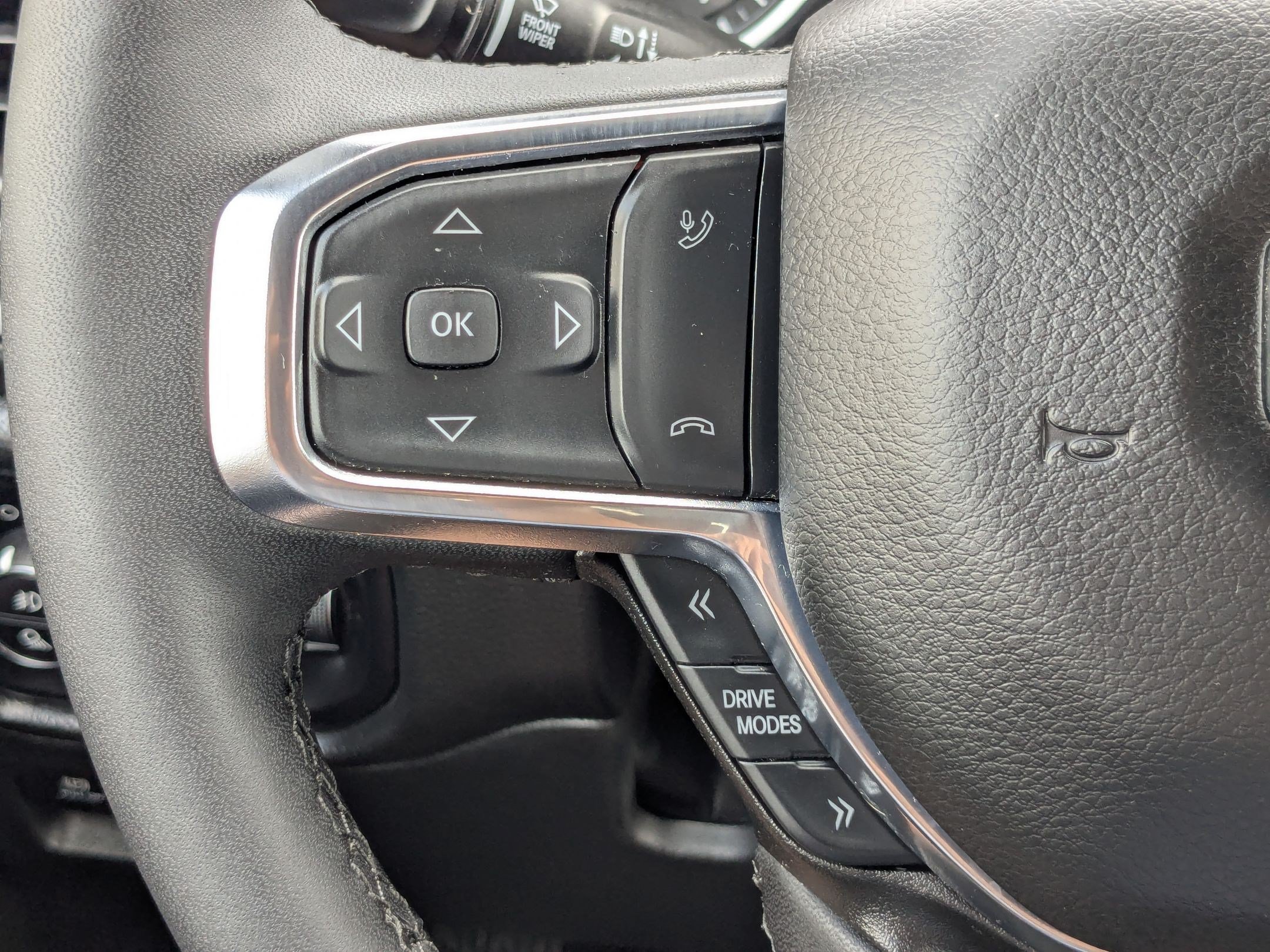 Used 2025 RAM 1500 Laramie w/ Sport Appearance Package AWD/4WD image 20