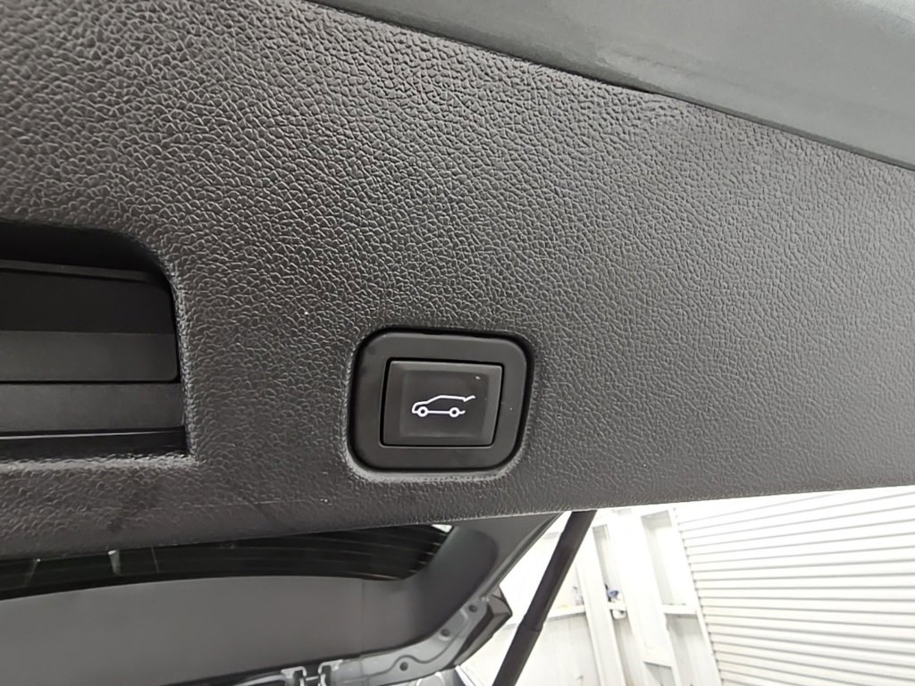 Used 2024 Chevrolet Traverse RS w/ LPO, Floor Liner Package image 39