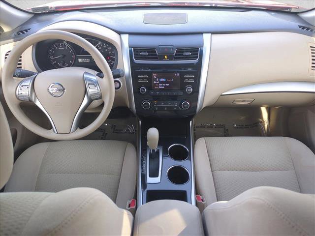 Used 2014 Nissan Altima 2.5 S w/ Sport Value Package image 16