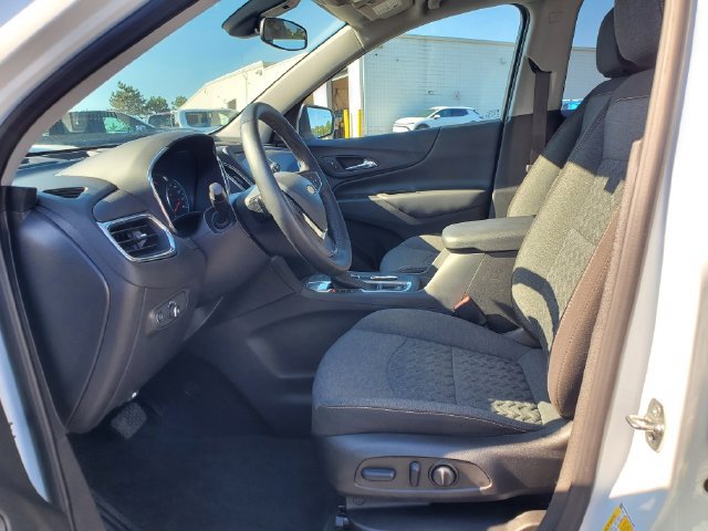 Certified 2024 Chevrolet Equinox LT w/ LPO, Floor Liner Package FWD image 21