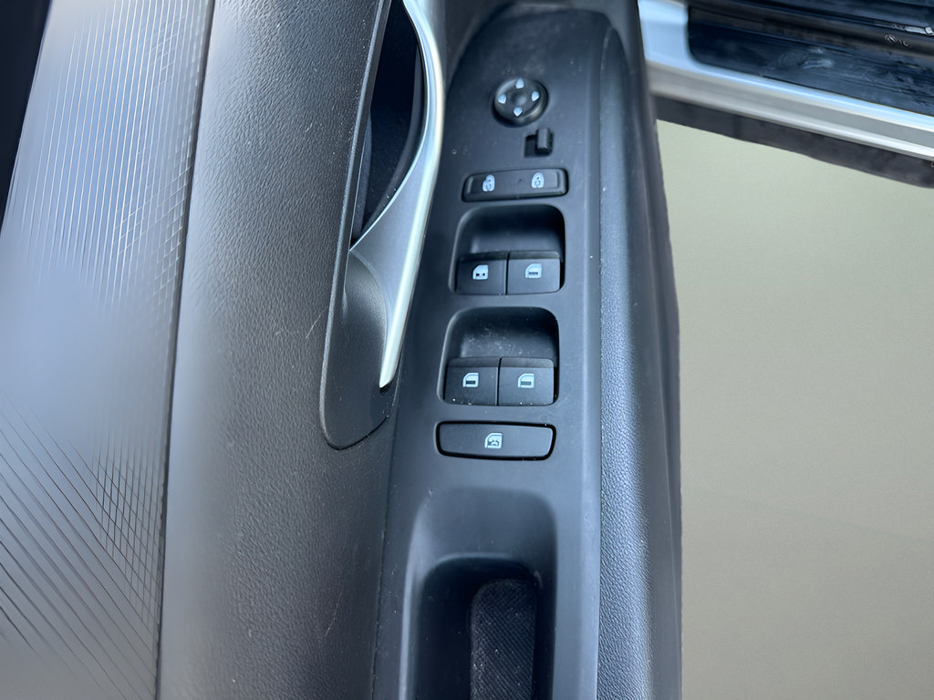 Certified 2024 Hyundai Tucson SE FWD image 16