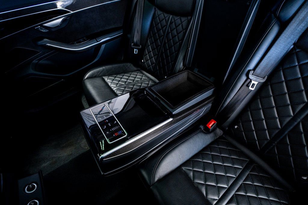 Used 2020 Audi S8 L w/ S8 Executive Package image 59
