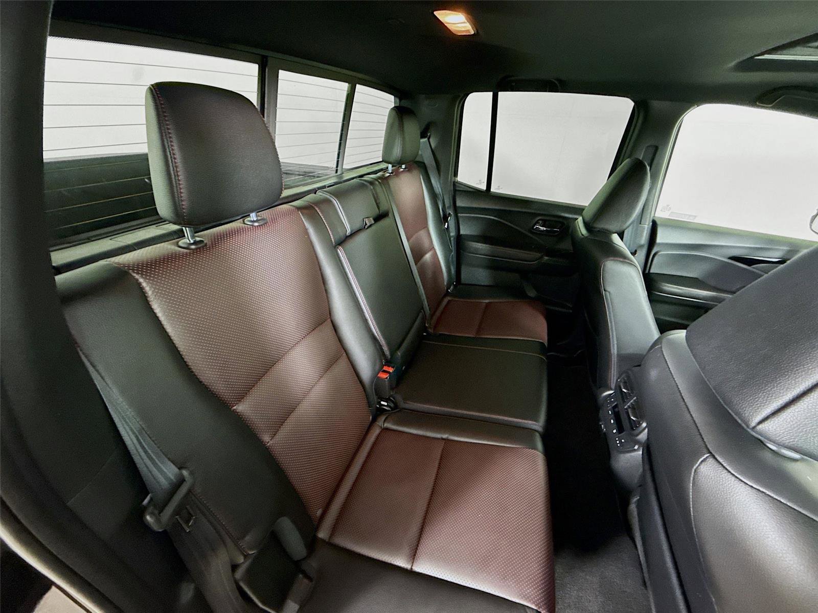 Used 2024 Honda Ridgeline Black Edition image 28