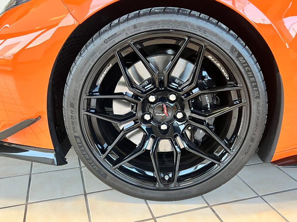 Used 2023 Chevrolet Corvette Z06 image 9