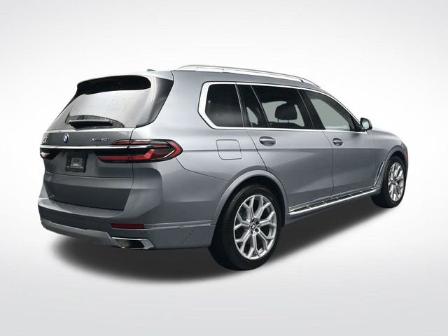 Used 2024 BMW X7 xDrive40i image 4