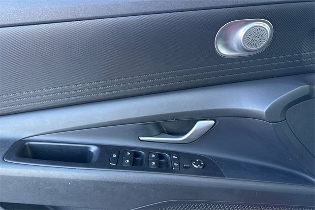 Used 2022 Hyundai Elantra SEL image 13