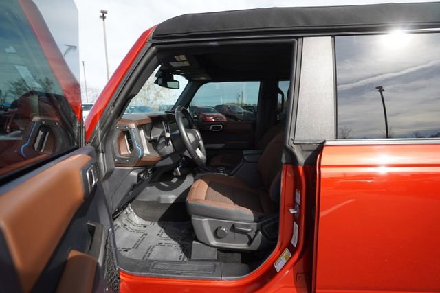 Used 2023 Ford Bronco Outer Banks image 11