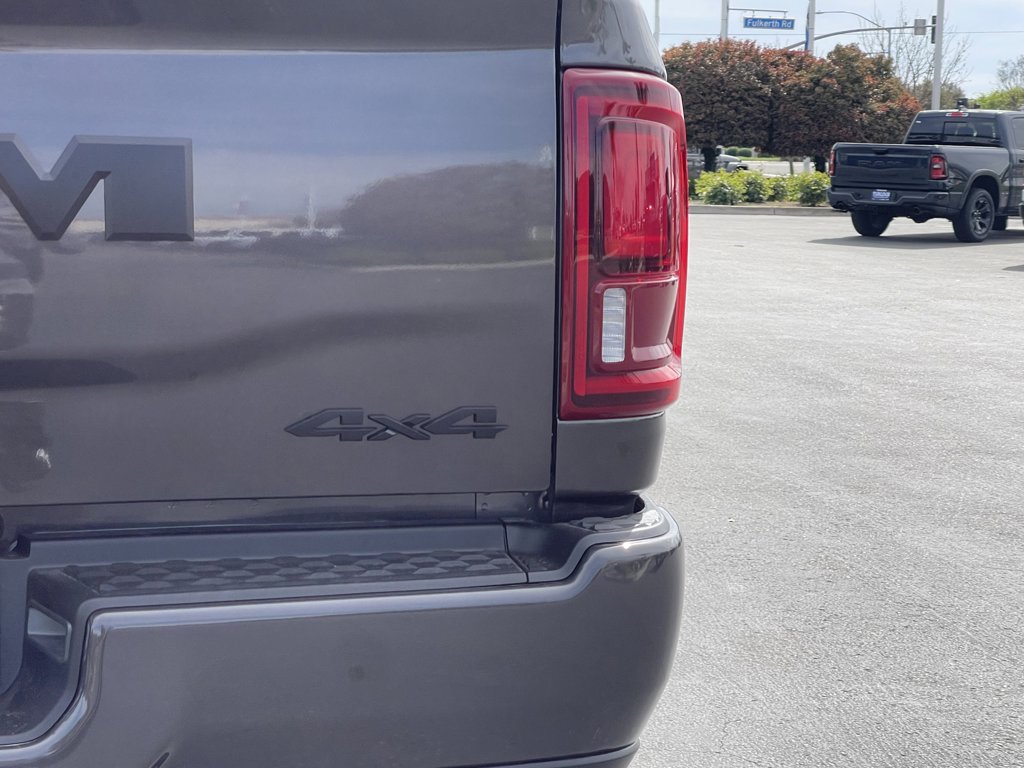 New 2026 RAM 2500 Big Horn AWD/4WD image 9