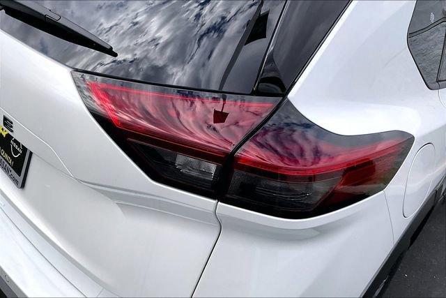 New 2026 Nissan Rogue SV image 11