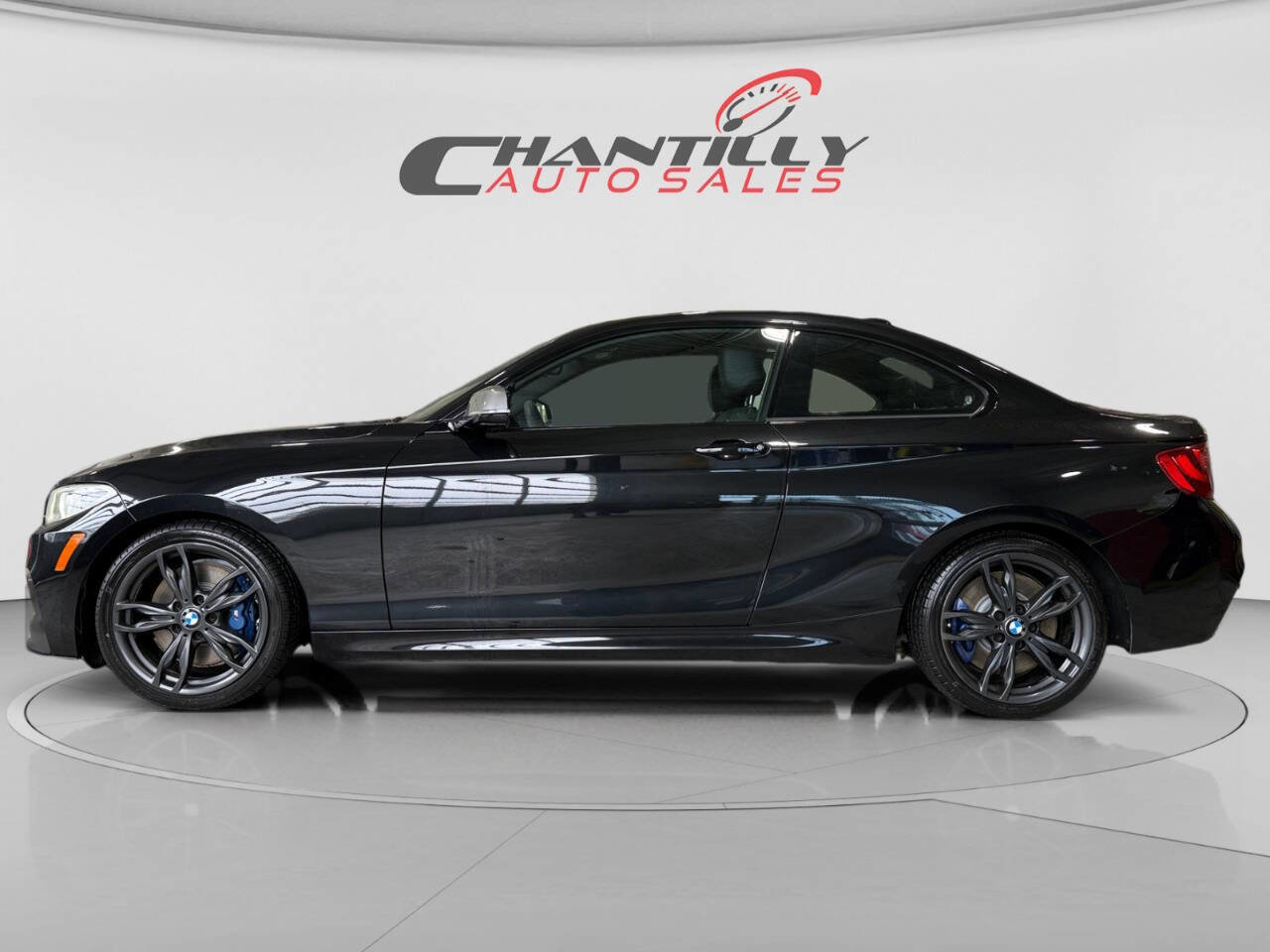 Used 2016 BMW M235i Coupe image 2