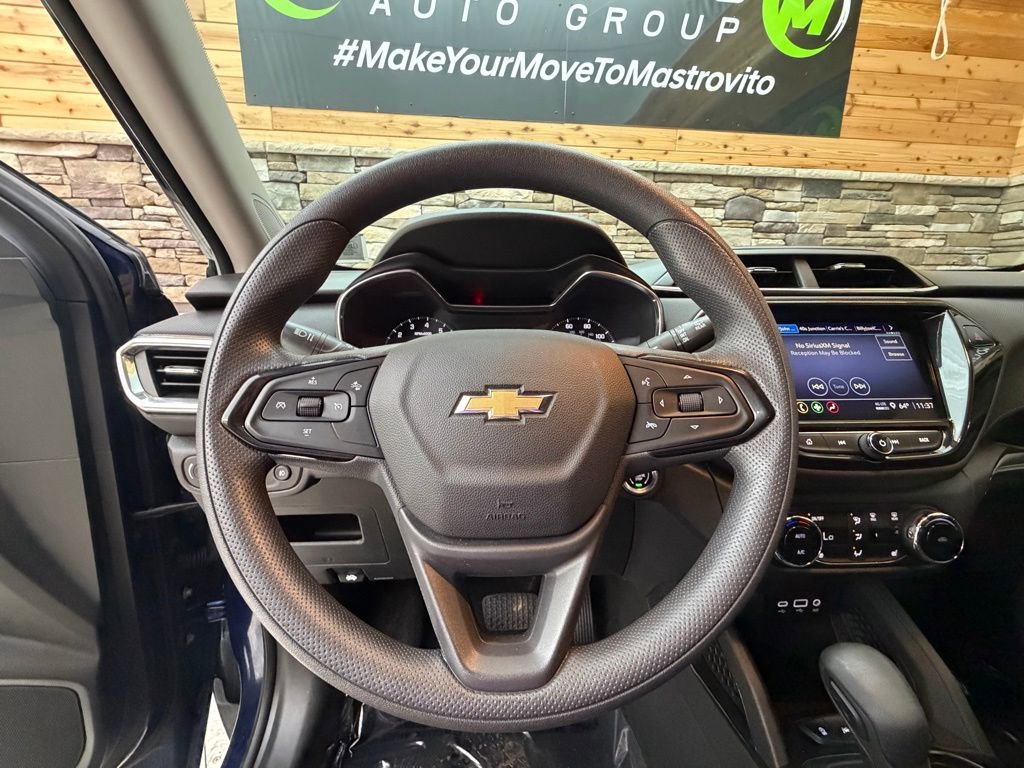 Used 2023 Chevrolet TrailBlazer LT w/ Convenience Package image 17