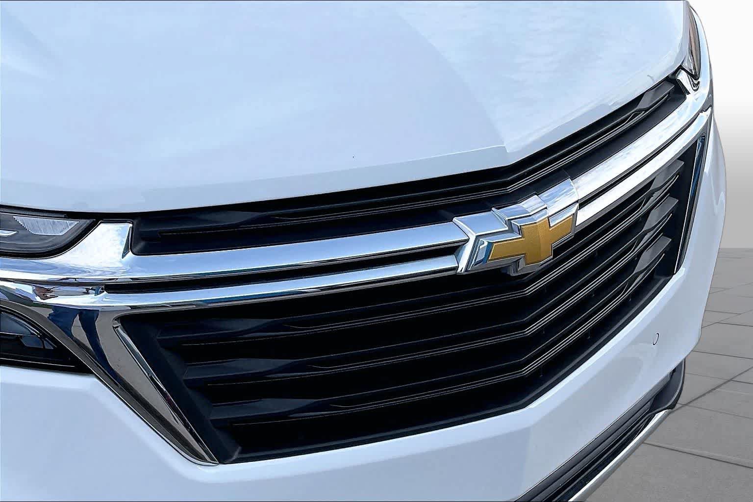 Used 2024 Chevrolet Equinox LT FWD image 29