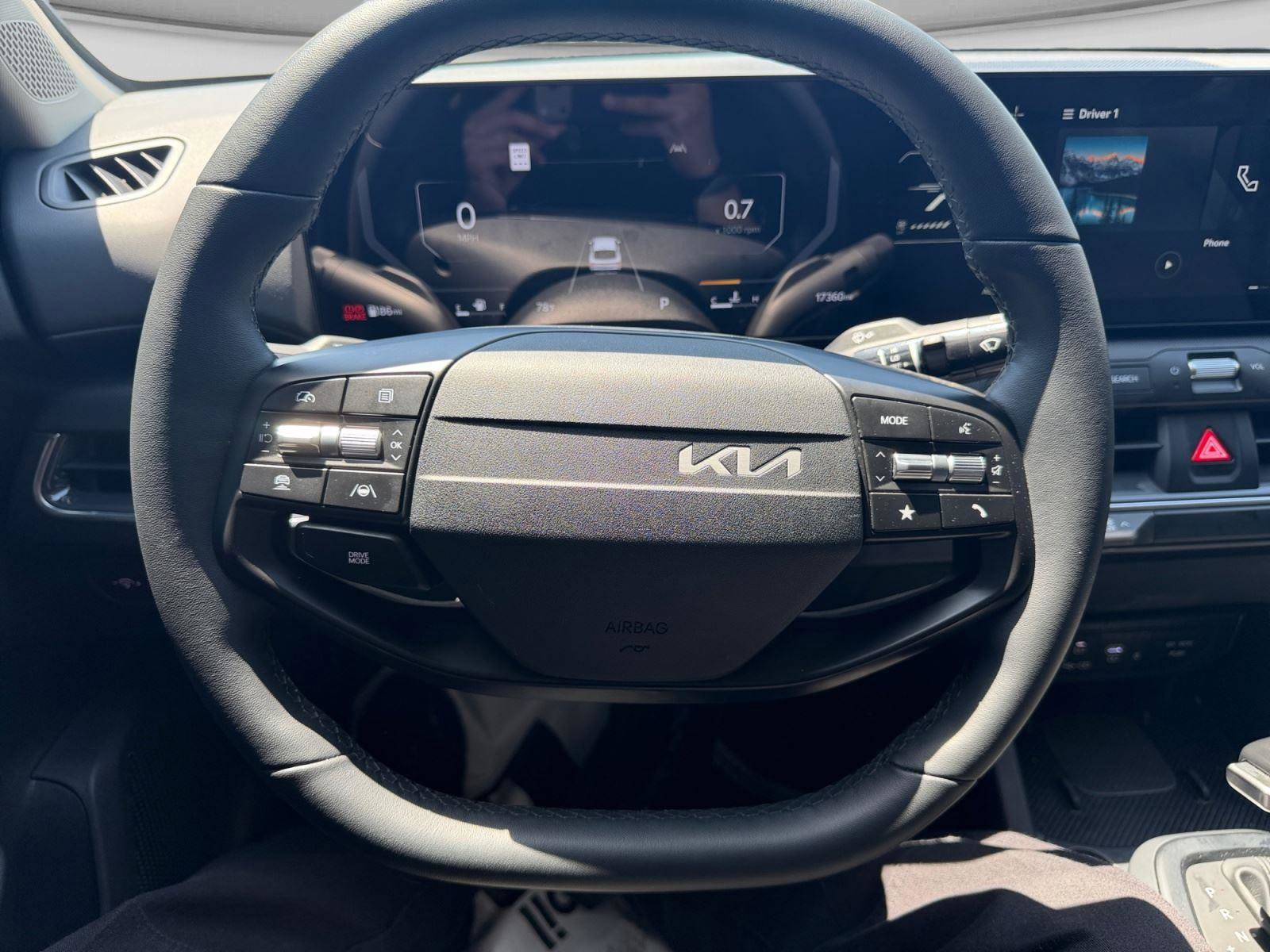 Used 2025 Kia K4 EX FWD image 15