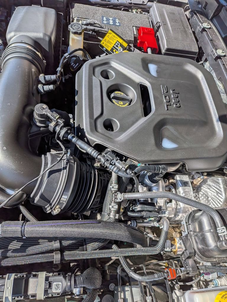 Used 2025 Jeep Wrangler Unlimited Rubicon image 32
