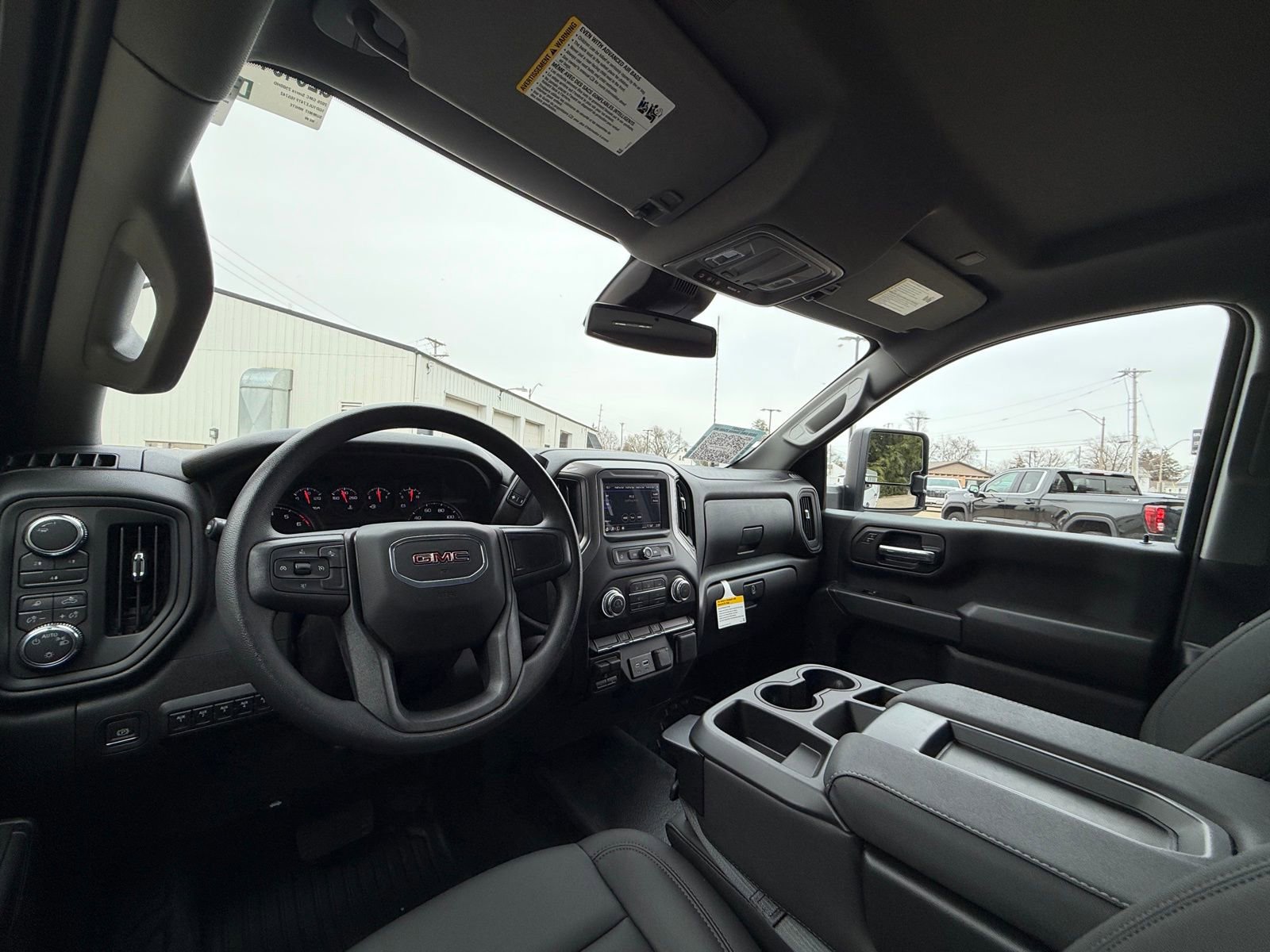 New 2026 GMC Sierra 2500 Pro w/ Convenience Package image 18