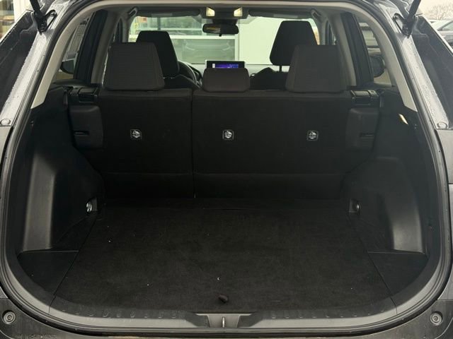 Used 2024 Toyota RAV4 LE image 9