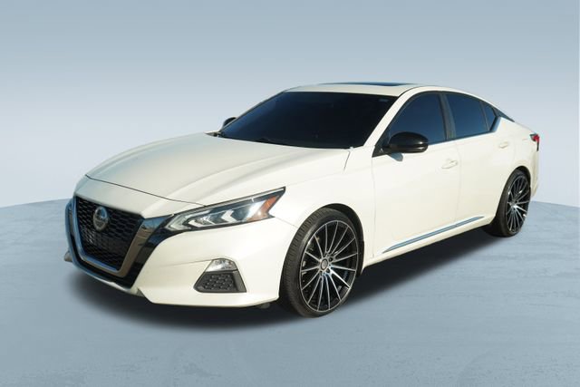 Used 2019 Nissan Altima 2.5 SR w/ SR Premium Package video 3