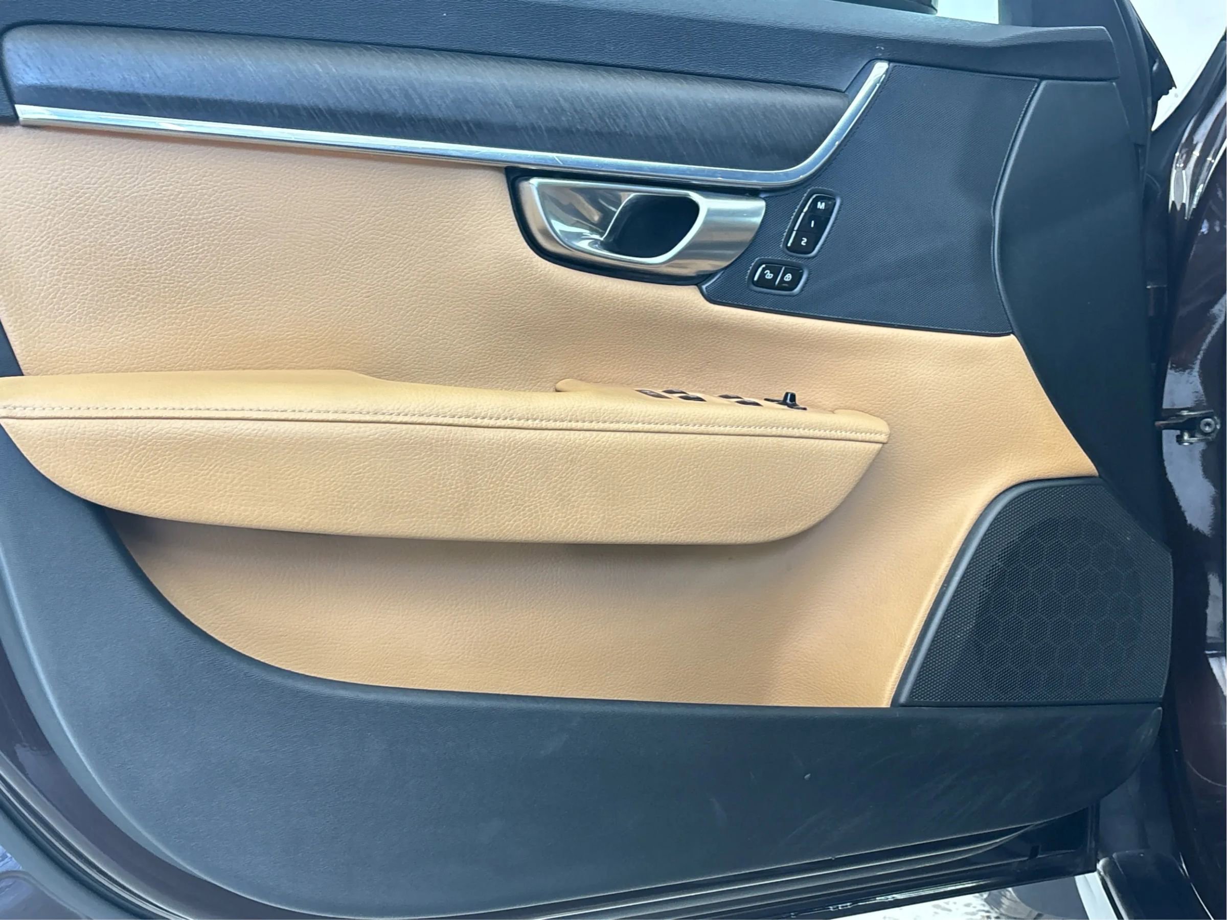 Used 2018 Volvo V90 T5 Cross Country w/ Convenience Package AWD/4WD image 26