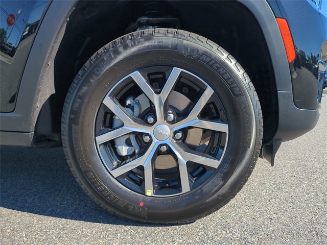 New 2025 Jeep Grand Cherokee Limited w/ Trailer Tow Package image 11