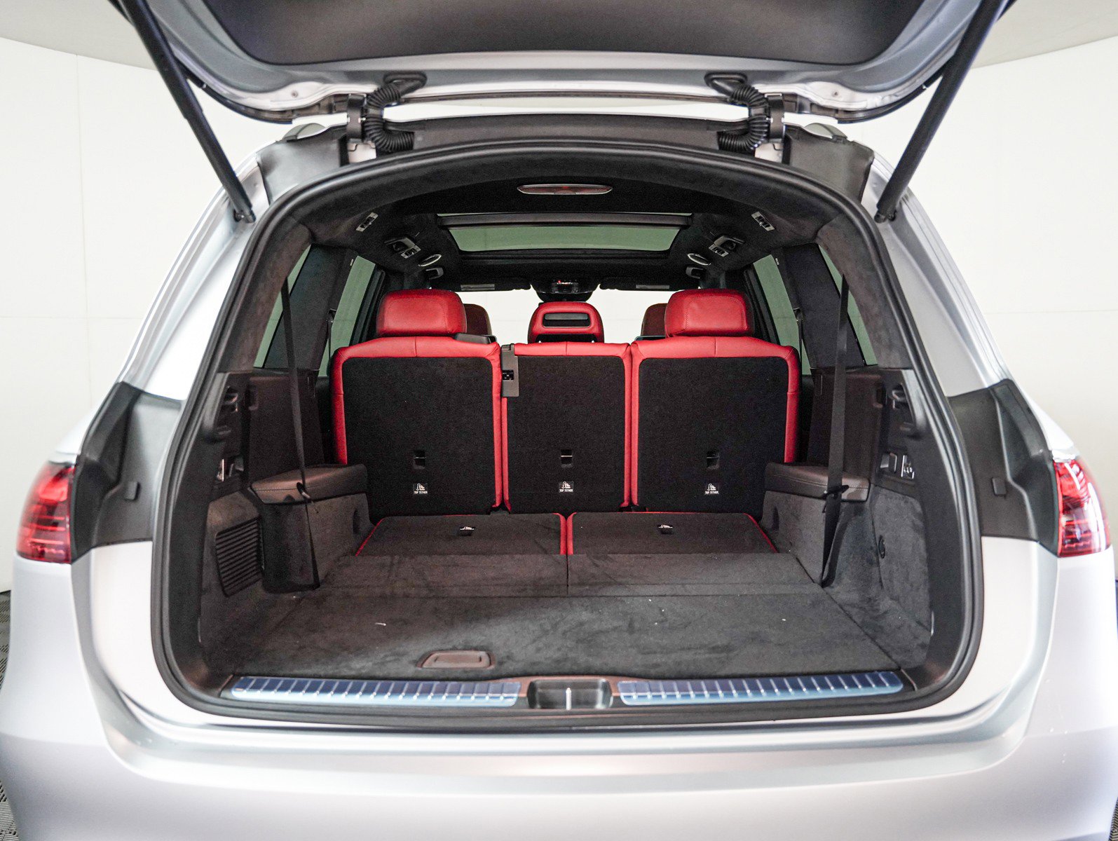 New 2026 Mercedes-Benz GLS 63 AMG 4MATIC image 8