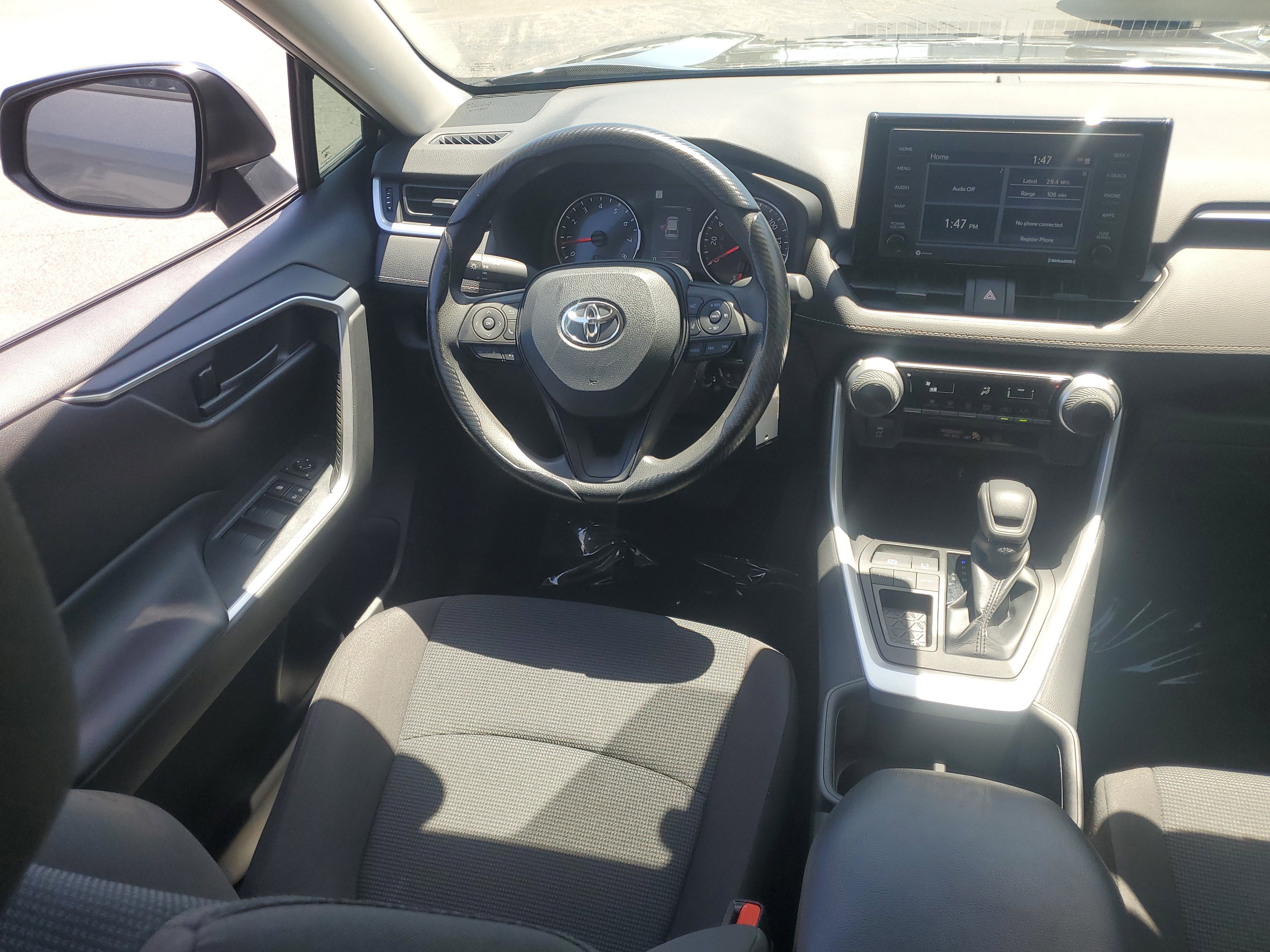Certified 2022 Toyota RAV4 LE FWD image 16