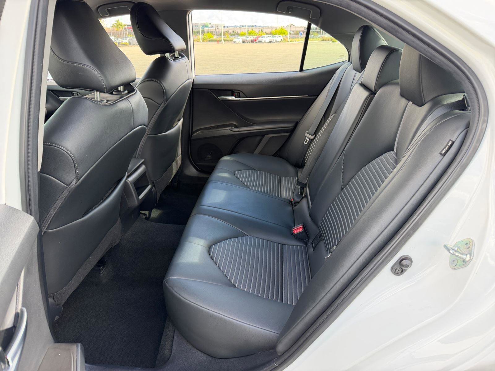 Used 2024 Toyota Camry SE image 17