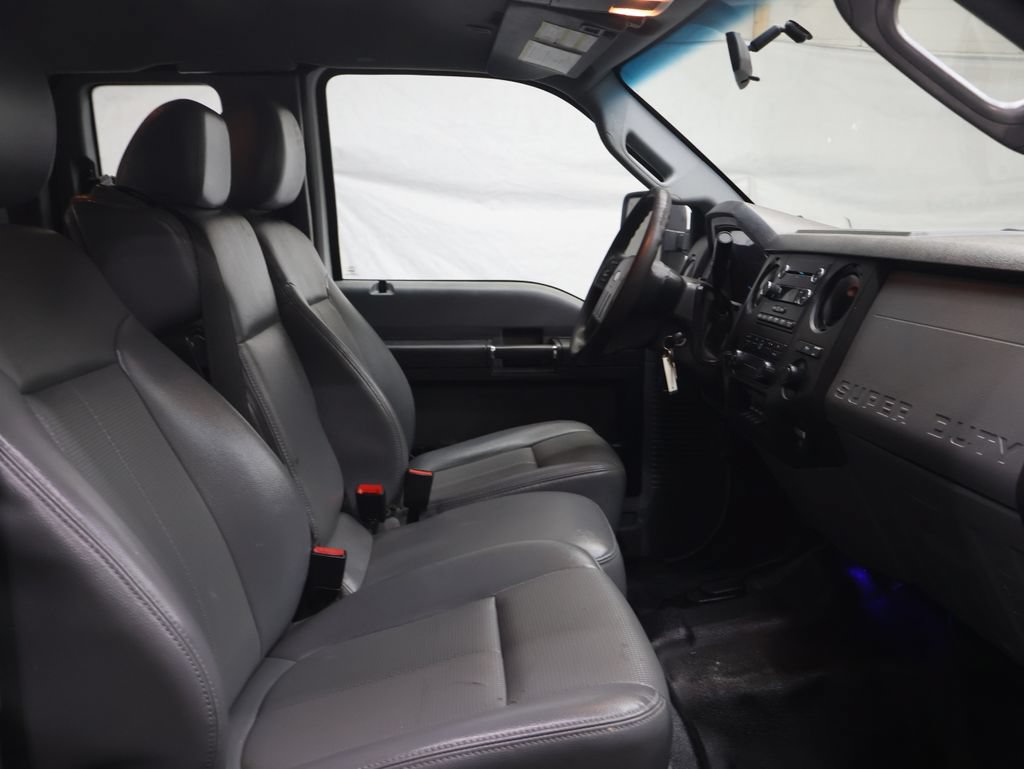 Used 2015 Ford F250 XL w/ Power Equipment Group AWD/4WD image 9