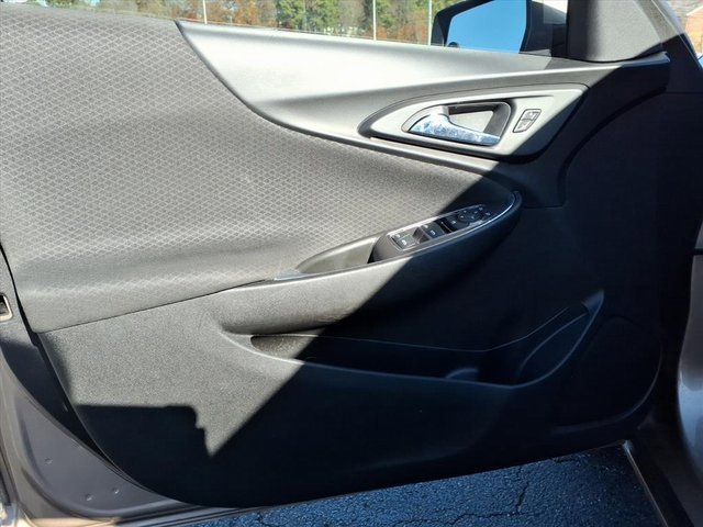 Used 2018 Chevrolet Malibu LT image 5