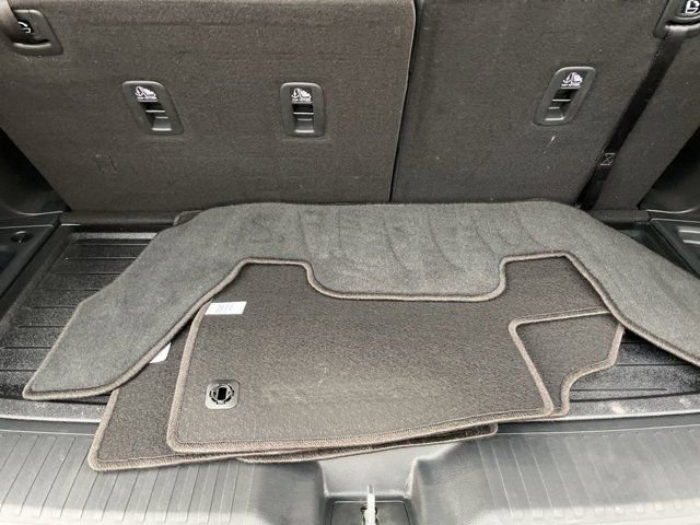 Used 2025 Honda Pilot Black Edition image 23