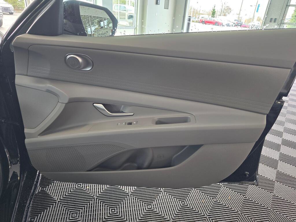 New 2026 Hyundai Elantra Blue image 43