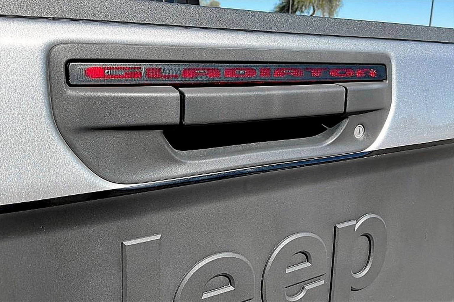 Used 2020 Jeep Gladiator Sport w/ Quick Order Package 24S image 8