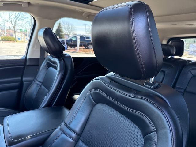 Used 2020 Lincoln Aviator Reserve w/ Equipment Group 201A image 13