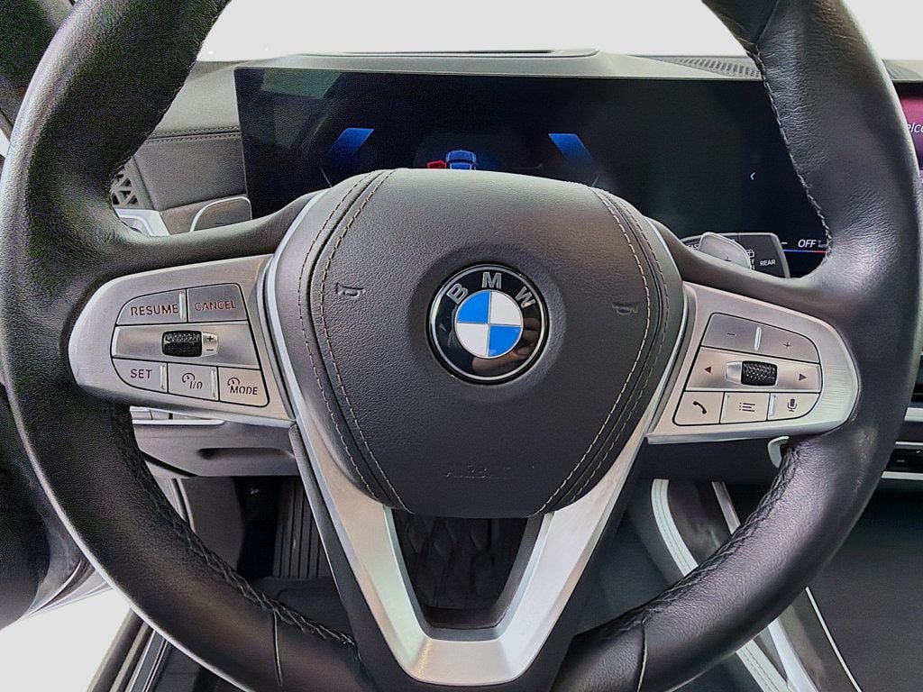 Used 2023 BMW X7 xDrive40i w/ Executive Package AWD/4WD image 11
