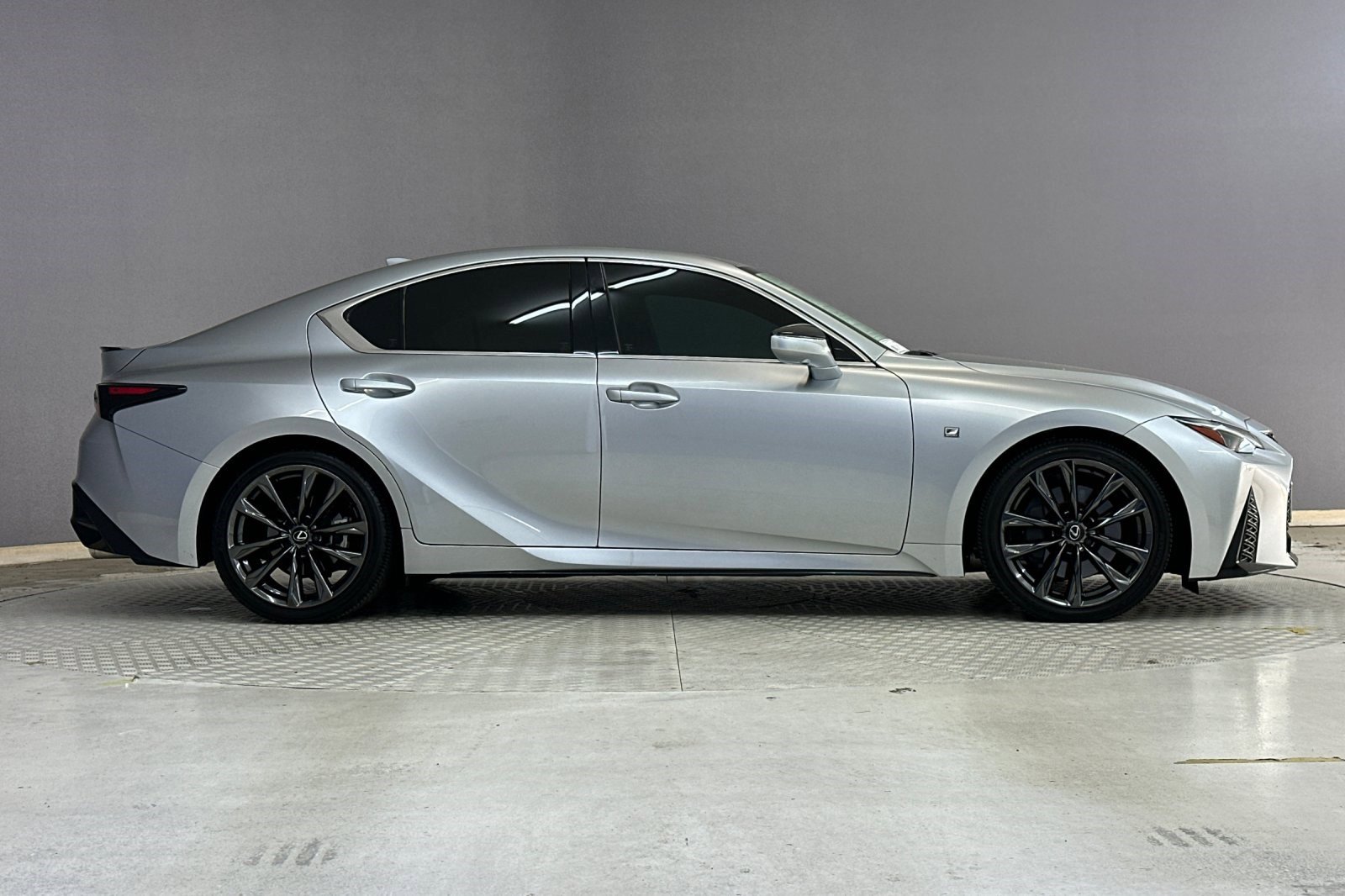 Used 2023 Lexus IS 350 F Sport w/ Navigation Package image 7