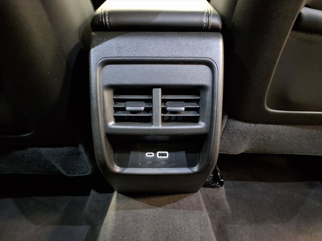 Certified 2025 Cadillac XT4 Premium Luxury image 15