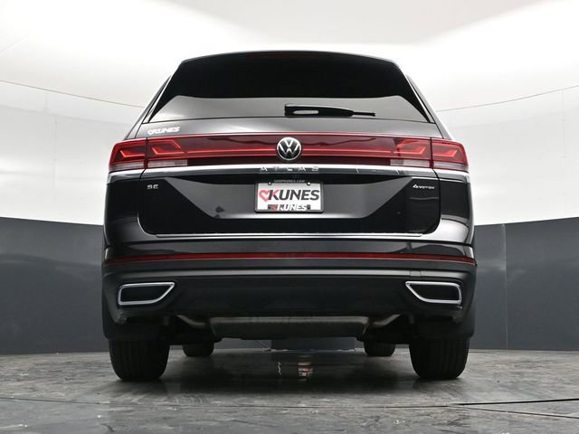Used 2025 Volkswagen Atlas SE image 57